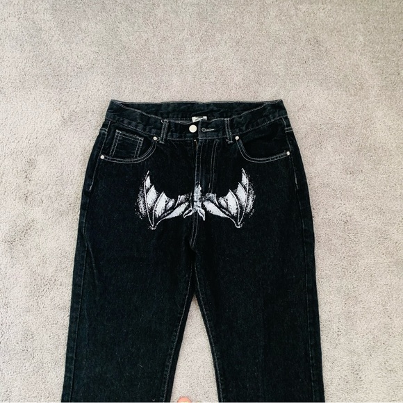EUC KNOCK KNOCK BAT MICHAEL MYERS JEANS - Picture 4 of 5